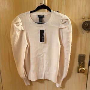 Design 365 Women's Elegant Cream Sweater